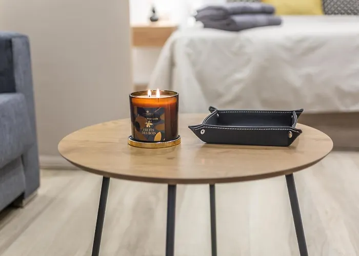 Deluxe - Aiora فالنسيا