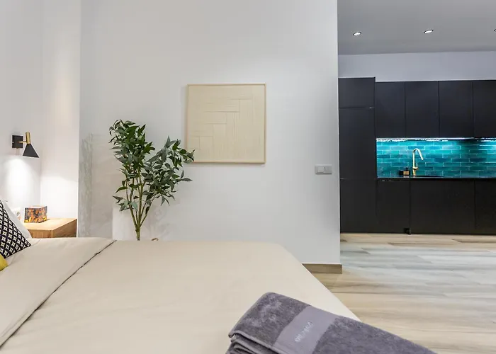 Deluxe - Aiora * فالنسيا